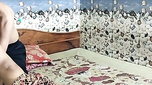 Going to bed my friends hot bhabhi! Desi village bhabhi sex